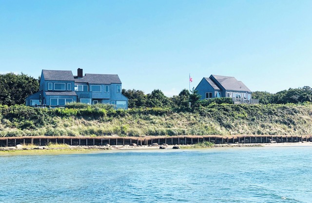 WATER VIEW FROM EVERY ROOM - WAUWINET HARBOR - EXCULSIVE LOCATION