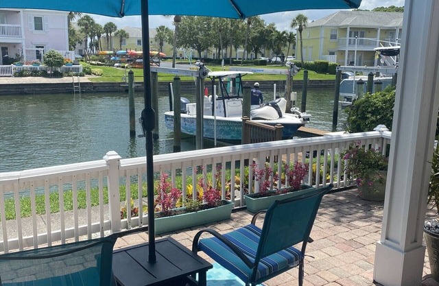 Waterside à Coquina Key South Village Condo à Tampa Bay