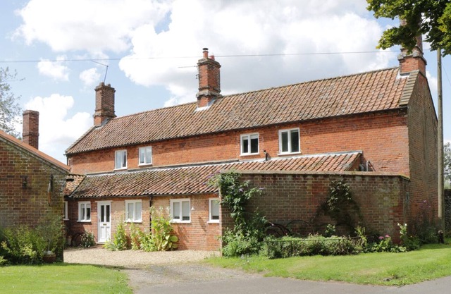 Cottage cascade, SWANTON MORLEY
