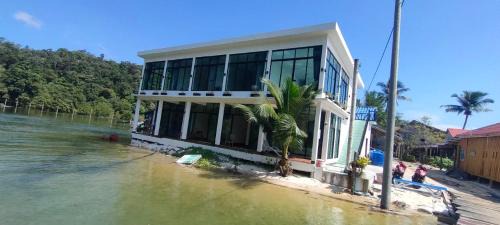 Waterfall Guesthouse1