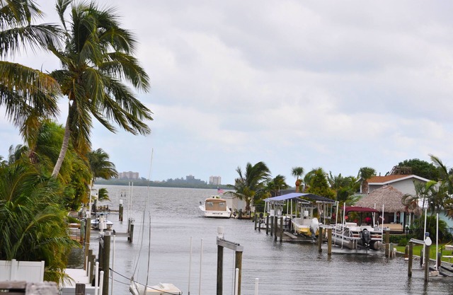 Waterfront - 2 miles from Inlet - 3 Bed, 2 Bath - Newly Remodeled!