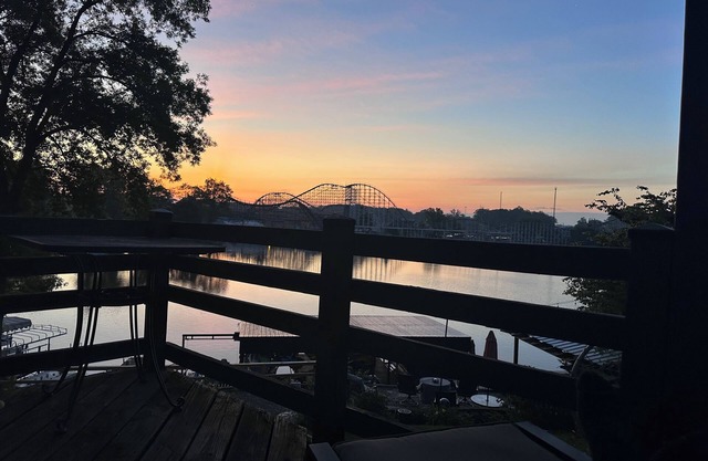 Waterfront 2BR Cottage: Fire Pit, Grill & Dock -Boat Slip Available additional