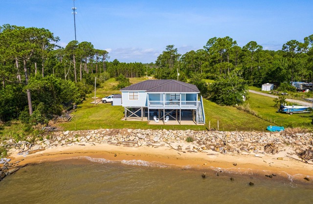 Waterfront Alabama Vacation Rental w/ Deck