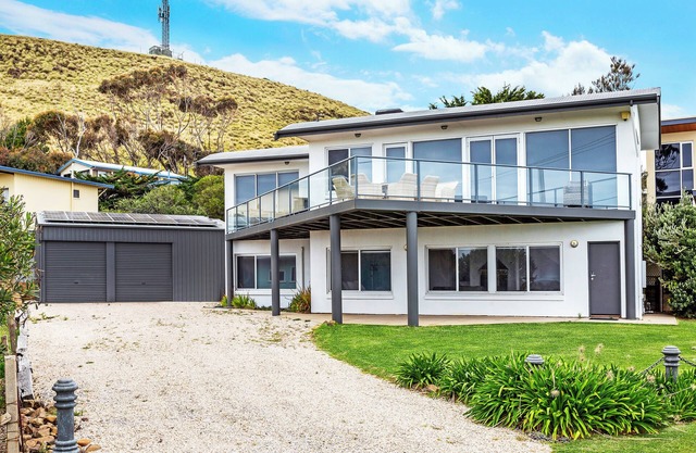 Belle Seafront Beach House