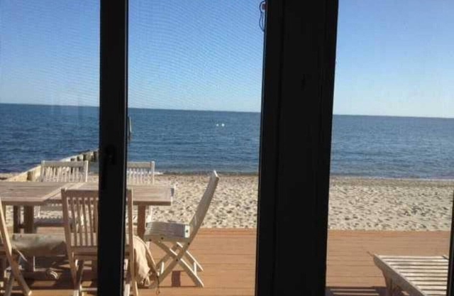 Front de mer front de mer