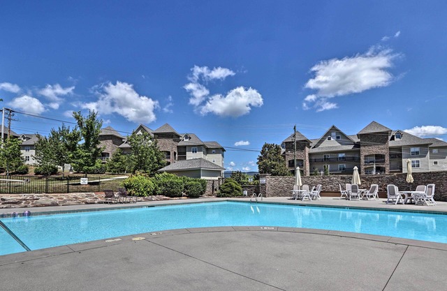 NEW! Waterfront Bean Station Condo w/ Pool Access!