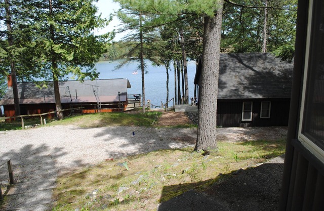 Bord de l'eau Bellaire Style Cabins 20 min de Downtown Traverse City - Cabine # 4