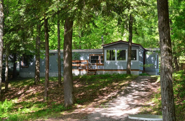 Waterfront Cabin! Menominee River / Marinette County / Wausaukee / Wallace
