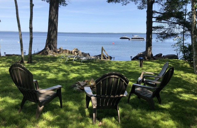 Cabine au bord de l'eau au lac Sebago
