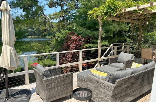 Waterfront Cape Cottage Nestled In Wooded Privacy (2297)