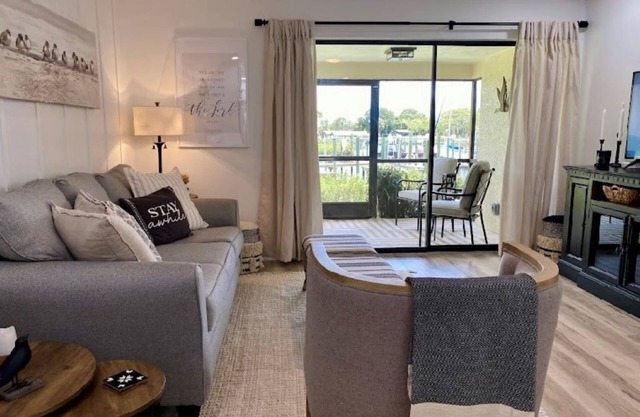 Waterfront condo, gated, dock, lanai, newly remodeled, single story, 2 bd /2 ba.