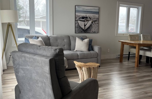 Chalet bord de mer / Waterfront cottage