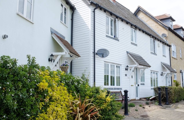 Waterfront Cottage dans le charmant village de Rowhedge, près de Mersea Island