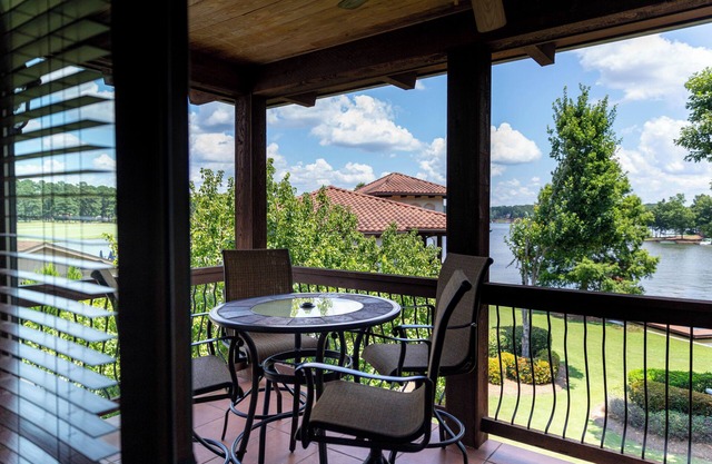 Waterfront Cuscowilla Villa Suites on Lake Oconee with assigned Boat slip