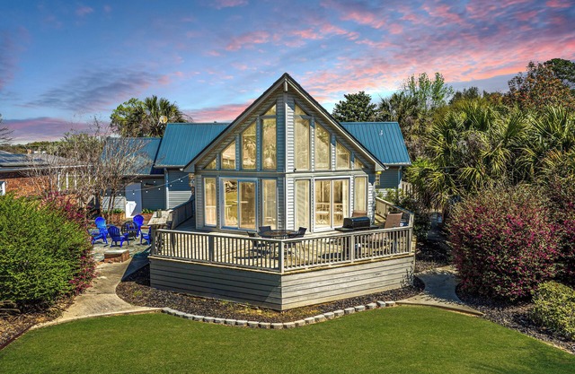 Waterfront, Dock, Boat Landing...The Calm On The Cove Sleeps 8!