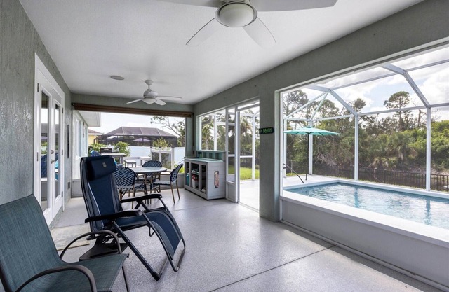 Waterfront Escape: Heated Saltwater Pool & Canal Views!!
