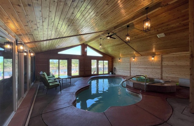 Hampton Grandview Beach Waterfront avec piscine intérieure