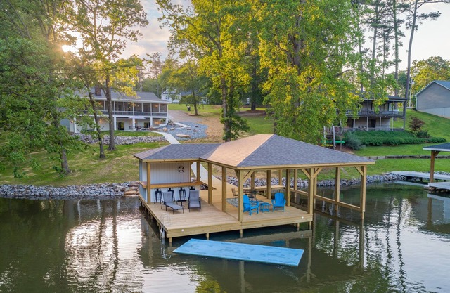 Waterfront-Gorgeous Views-New Boat House-Fire Pit-Much More!!