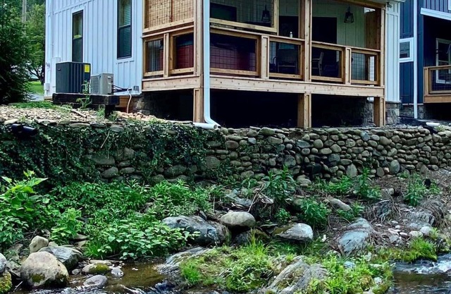 Waterfront/Hot Tub/.7 Miles 2 DwTn Gatlinburg
