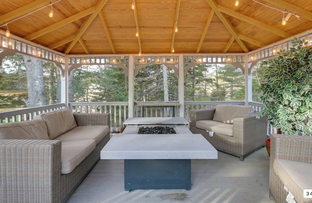 Waterfront Hot Tub Kids Playscape Pet Friendly Compound! [Ocean Oasis]