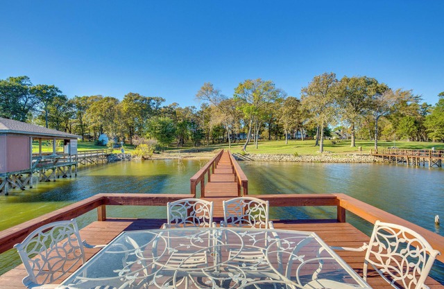 Waterfront Lake Fork Getaway w/ Dock Access