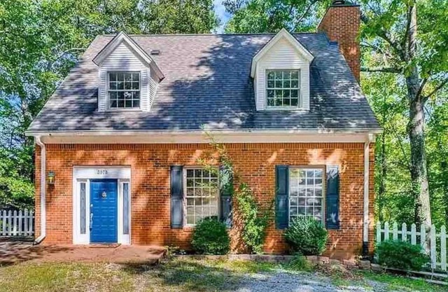 Waterfront Lake Lanier - Private Dock & Fire Pit space for the whole family!
