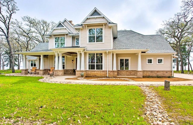 Waterfront Lake Tawakoni Home with Fire Pit!