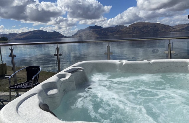 Waterfront Lodge 8 with Hot Tub