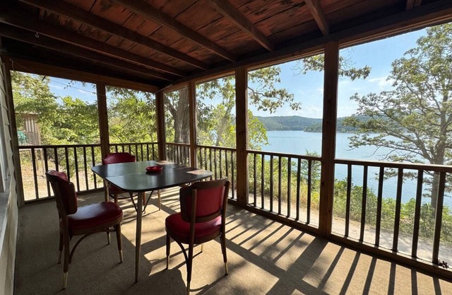 Waterfront Lovers Cabin w/Pool + Dock. Pet-Friendly!