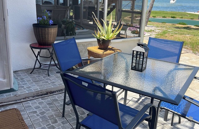 Waterfront Luxury Condo at Bermuda Bay Beach with Laundry & Full WATERVIEW