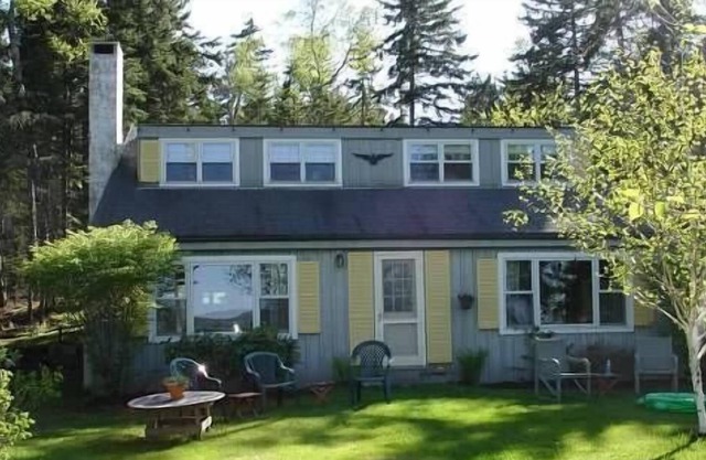 Waterfront Maine cottage sur Frenchmans Bay, à quai
