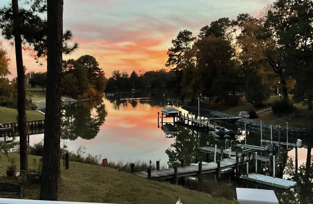 Waterfront-Peaceful-Weems-VA-NNK-Kayaks-Views