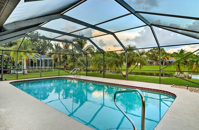 NOUVEAU! Rue Port Lucie Home w / Lanai & piscine privée