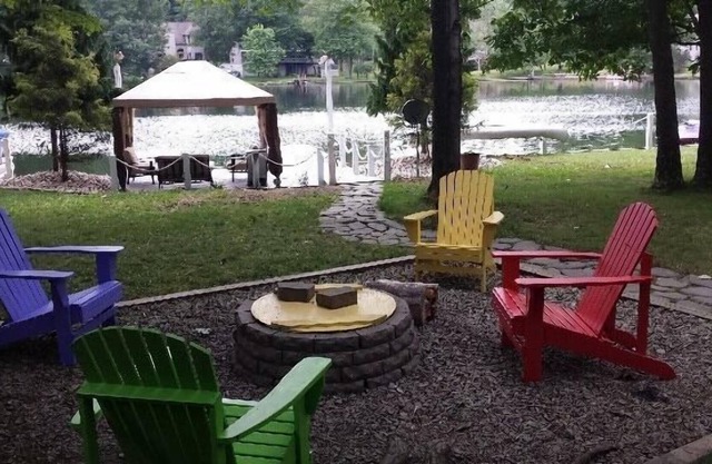 Waterfront Property, Sleeps Six, Fun And Safe Community!