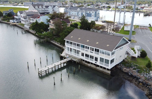 Waterfront on Marsh Island!