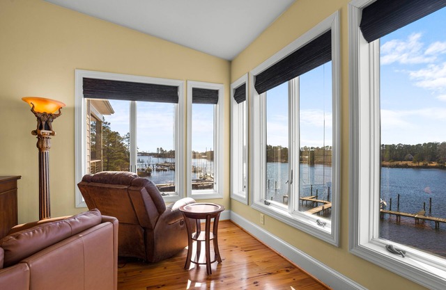 Waterfront Views & Boat Slip, Blackwell Point #A