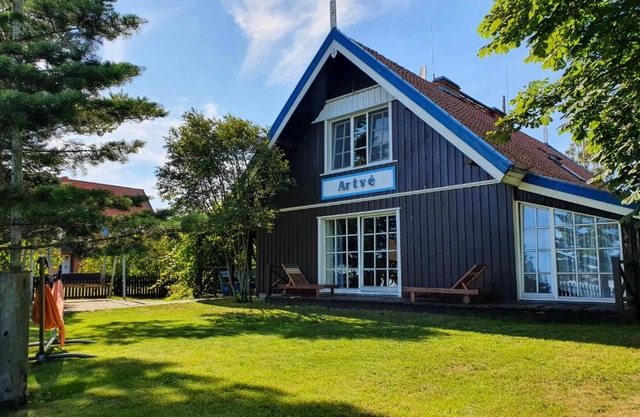 Waterfront Villa Artvė with sauna - self check-in