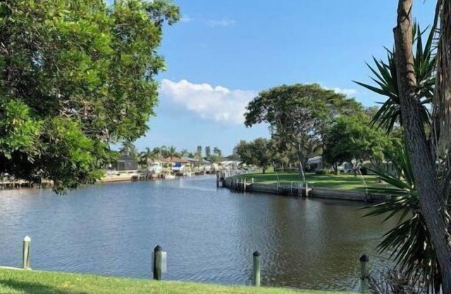 Waterfront Villa in Bradenton