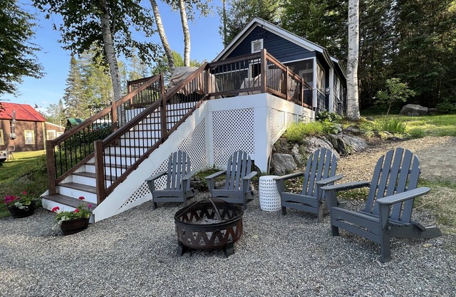 Waterfront VT Camp - enjoy coffee on porch/deck or cocktail by the lakeside fire