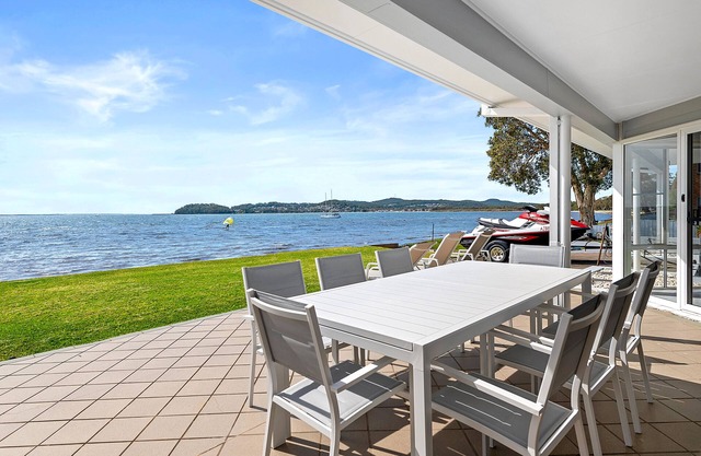 WATERFRONT WONDERLAND - Maison de luxe de 5 chambres en bord de mer avec ascenseur!
