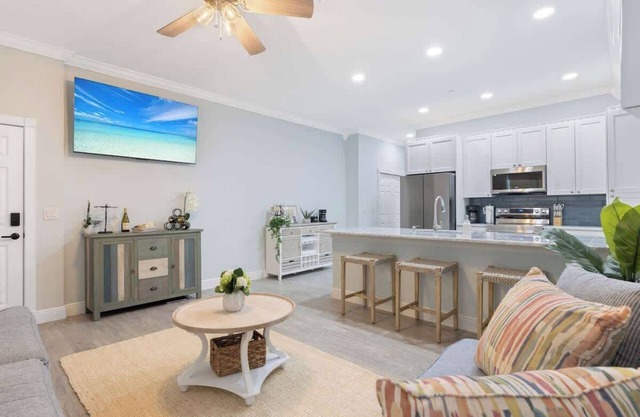 Waterside Condo in Sebastian!