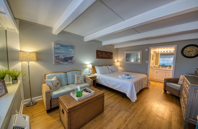 Waterway View Studio 2 w/ Pool near Wrightsville Beach