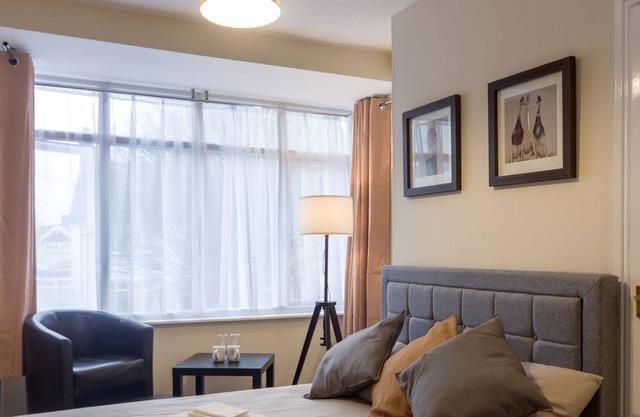 Waves Hotel