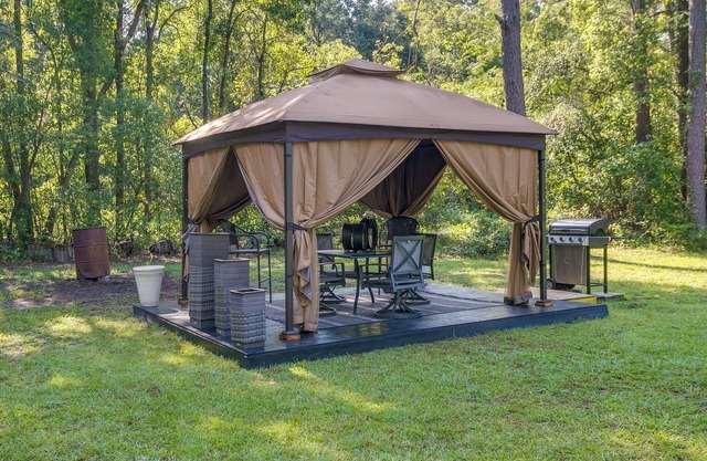 Waycross Vacation Rental w/ Private Backyard!