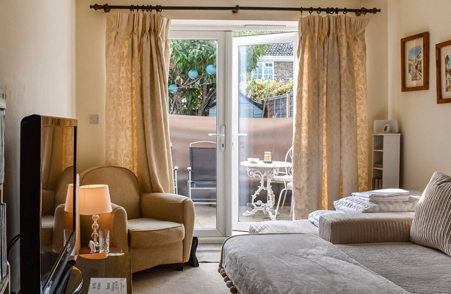 We love the apartment set within 1 mile of Hayling Islands foreshore and an ideal base to explore th