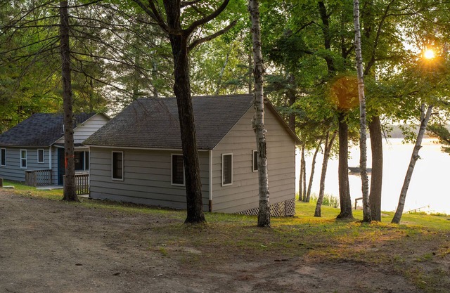 Webb Lake, Hackensack, Northern MN - 2 Bedroom, Sleeps 4 - Cabin #2 Blue Water
