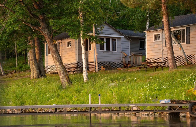 Webb Lake, Hackensack, Northern MN - 2 Bedroom, Sleeps 4 - Cabin #5 Blue Water
