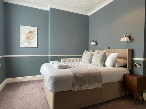 Wedgwood Hotel - Room 6
