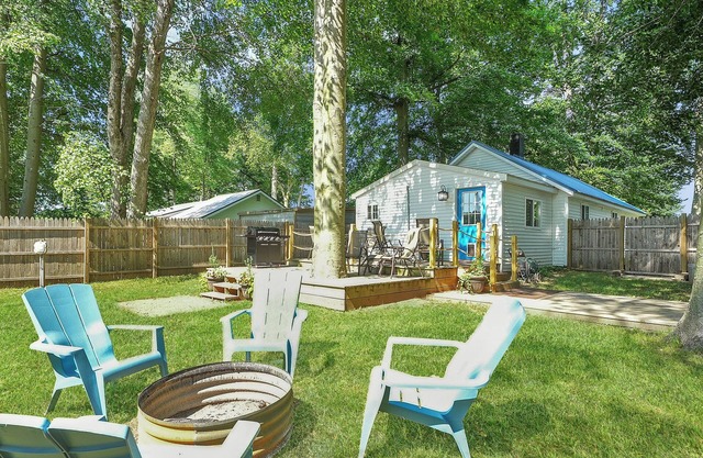 Spring Special!! A Peaceful Getaway- Dog Friendly