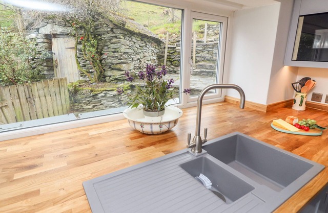 Weir Cottage